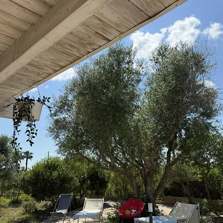 Holiday home Domus Erminia Torre Pali