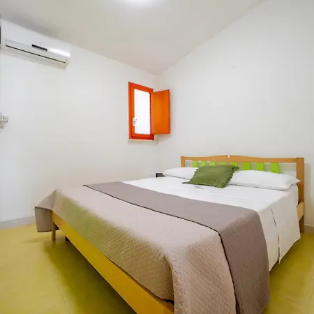Holiday home Domus Erminia Torre Pali