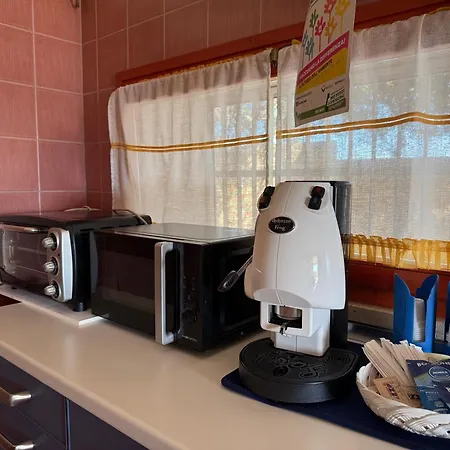 Domus Erminia בית נופש *